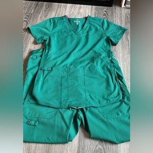 Medcouture scrub set